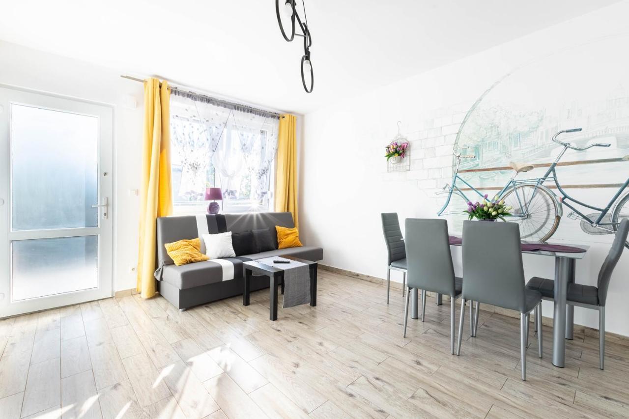 Zakatki Swiata Poznań Exterior foto